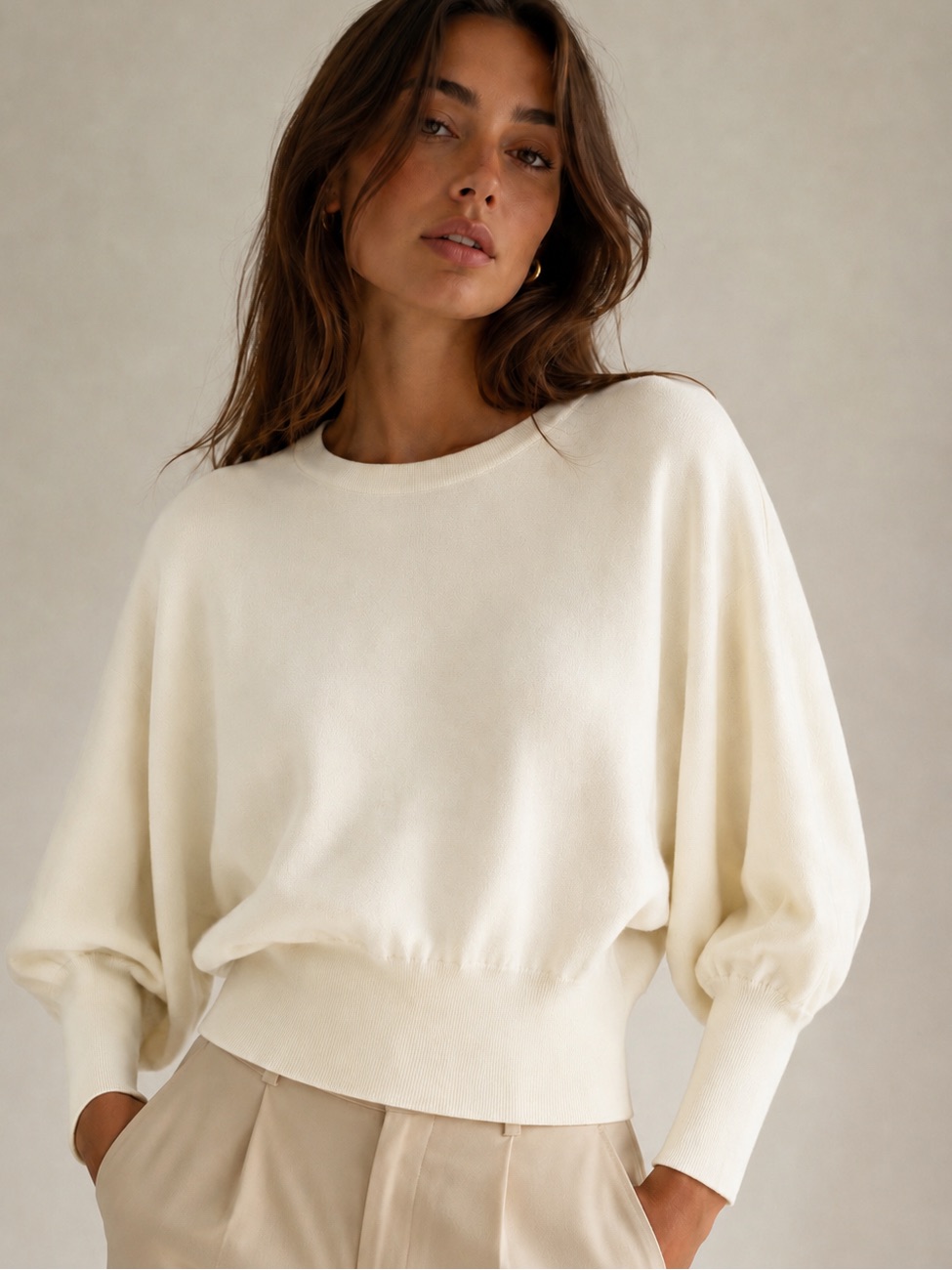 Aleeza Paris Elegant Cream Scoop-Neck Pullover Sweater